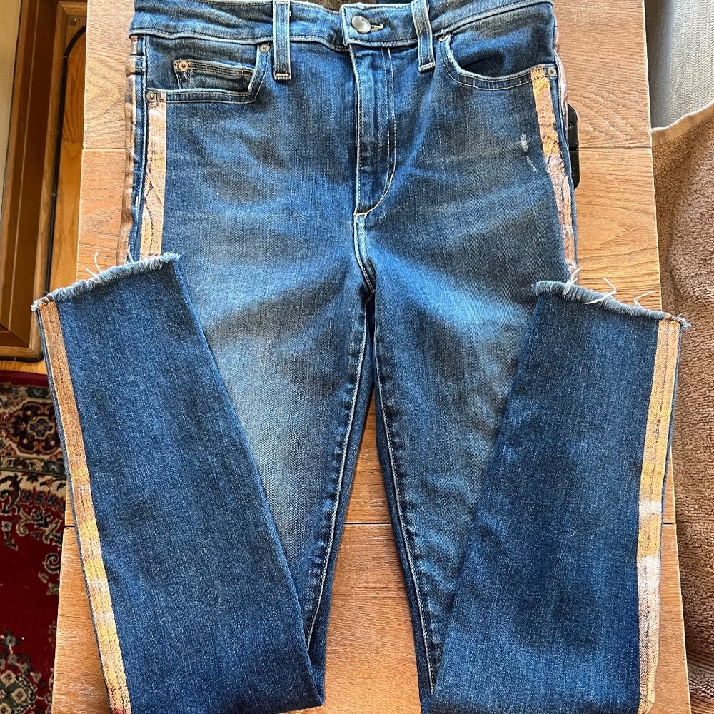 JOE’S JEANS